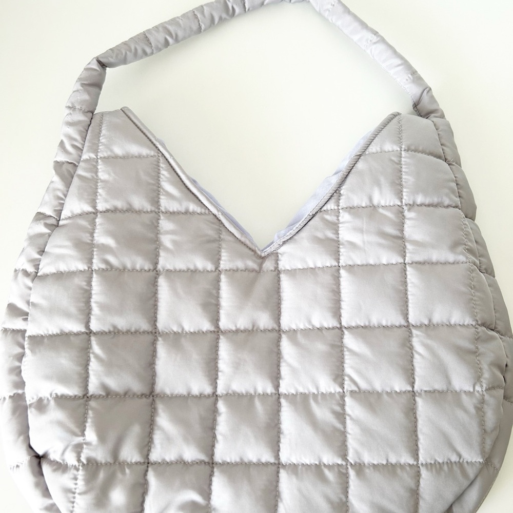 Quilted Gray Shoulder Bag